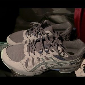 ASICS basic Tennis shoes